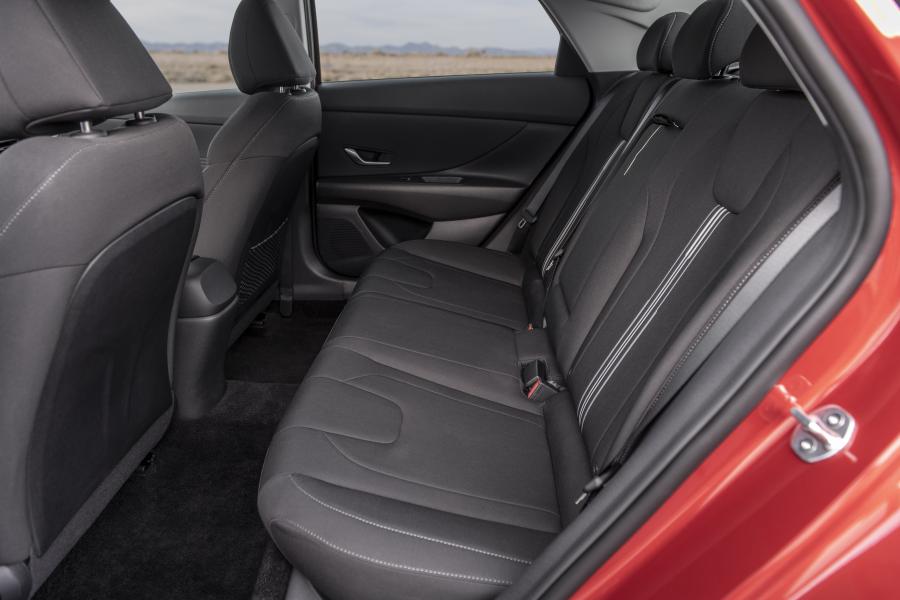 Интерьер Hyundai Elantra (CN7) 2020 года  (NA) (фото 23 из 67)
